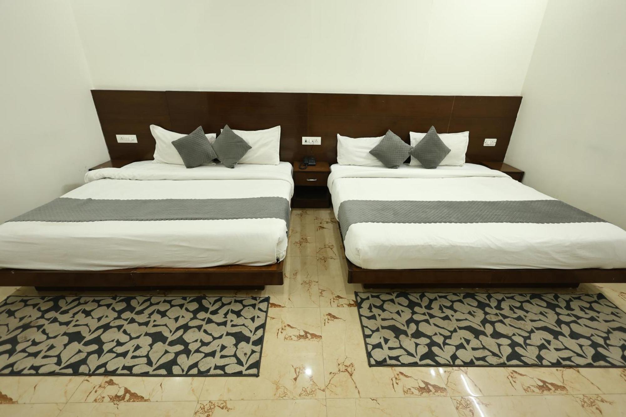 רישיקש Bhagirathi By Restay Hotels מראה חיצוני תמונה